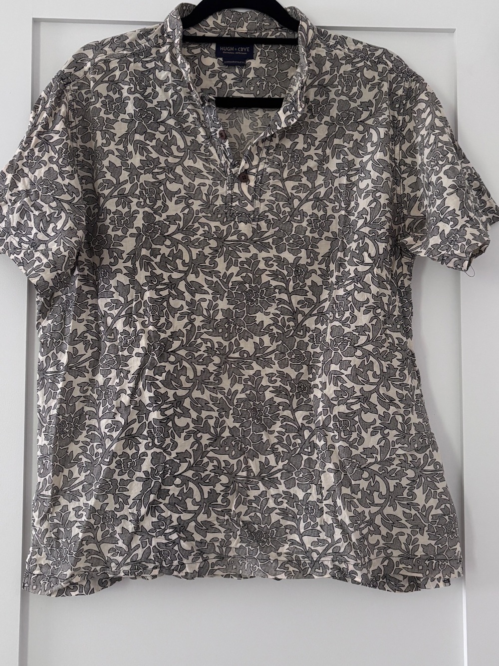 Men’s Casual Button-Down Shirt in White with Black Print